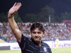 FC Arges - Steaua 2-2. Lacatus: Atata timp cat portarul greseste, se vede pe tabela si in clasament