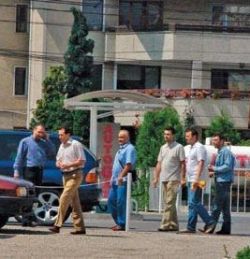 Ziaristi si magistrati din Arges, pe lista neagra a permiselor obtinute fraudulos