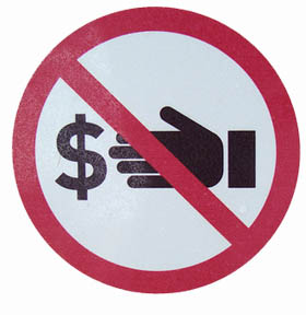 Inventivitatea romanului in plina criza imobiliara. Schimbul!