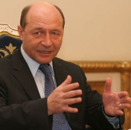 Numele Basescu apare iar in scandalul 