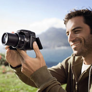 Sony lanseaza HX1, primul Cyber-shot cu senzor CMOS Exmor