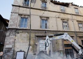 Zi de doliu in Italia pentru cele 300 de victime ale cutremurului