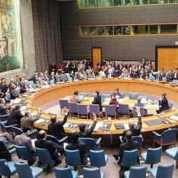 Romanul batut de politie pentru ca ar fi furat apa minerala a castigat la CEDO