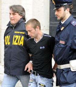 Italia: Trei romani, suspectati de uciderea miliardarului italian Franco Ambrosio si a sotiei sale