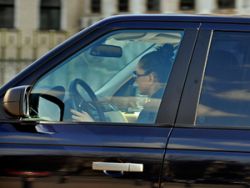 Averea Elenei Basescu: Un Range Rover, bijuterii si ceasuri in valoare de 8000 de euro