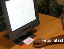 Virus informatic sub forma unui fisier cu informatii despre gripa porcina, raspandit in Japonia