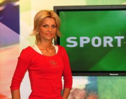 Oana Mares va prezenta jurnalul monden de la Antena 2