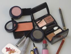 Machiajul - patru sfaturi practice pentru a avea un chip perfect