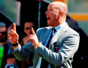 Walter Zenga a demisionat de la Catania. Vine la Steaua ?