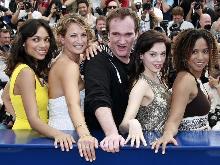 Quentin Tarantino beat, condus acasa cu un camion