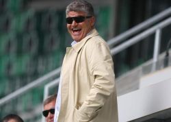 Andone a semnat cu Al-Ahli Dubai! 