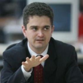 Disputa intre ministrul Culturii si primarul Neculai Ontanu aplanata de premierul Emil Boc