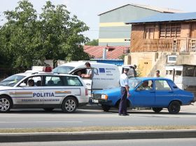Un om de afaceri italian a fost jefuit de un grup de 15 femei de etnie roma