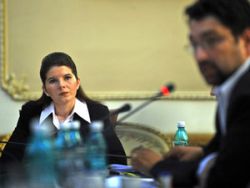 Comisia parlamentara propune revocarea lui Ridzi si urmarirea sa penala