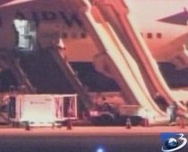 SUA. Sute de pasageri evacuati dupa ce cabina unui Boeing 747 s-a umplut cu fum