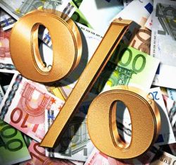 Bancile incep sa taie timid din dobanzile la credite