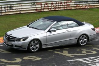 Mercedes E-Class Cabrio 2011, fotografiat inaintea debutului de la Frankfurt