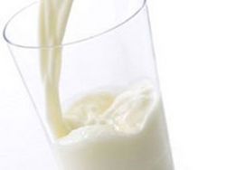 Laptele scade riscul de producere a accidentelor cardiace si cerebrale