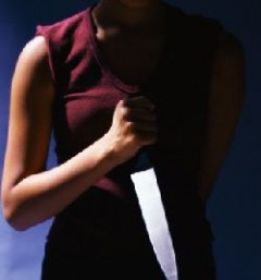 Un iesean i-a taiat nasul fostei sotii, din gelozie