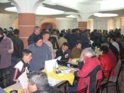 35% dintre romani se tem ca-si vor pierde locul de munca