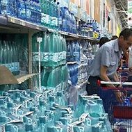 Vanzarile la apa, fructe, racoritoare si aparate de aer conditionat au crescut cu 30%