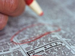 Unde loveste criza: Firmele au dat afara 200.000 de oameni, statul 2.300