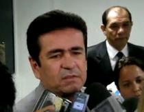 Cunoscut prezentator este acuzat de politie ca omora oameni pentru a fi primul care da imagini cu ei si pentru a ridica rating-ul