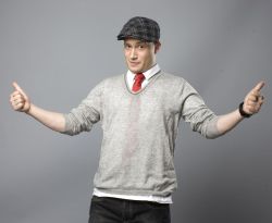 Mihai Bendeac semneaza contractul cu Antena 1 in direct