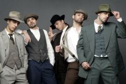 Formatia Simplu a lansat un clipul pentru piesa 