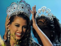 Stefania Fernandez din Venezuela, marea castigatoare a titlului de Miss Univers