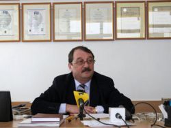 Stanescu: Mircea Basescu, implicat in afaceri cu explozibil in beneficiul organizatiilor teroriste