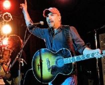 Kevin Costner, la Arad. Actorul ar putea canta la Festivalul International de Film