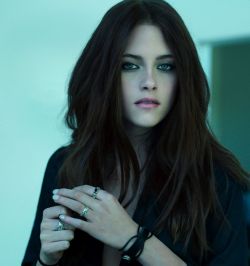 Kristen Stewart va aparea goala intr-un film