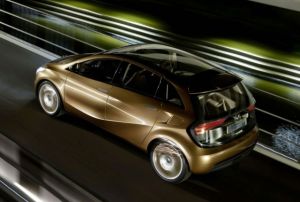 Mercedes BlueZERO E-Cell Plus, prezentat oficial