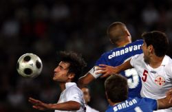 Italia invinge Georgia dupa doua auto-goluri ale lui Kaladze