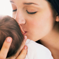 Concediul de crestere a copilului nu este luat in calcul ca vechime in munca, potrivit Legii unice