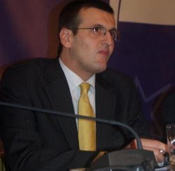 Europarlamentarul PD-L Cristian Preda propune ca tinerii sa voteze de la 16 ani