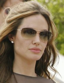 Angelina Jolie a confirmat: Vine in Romania
