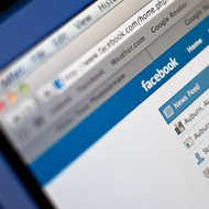 Jumatate din companiile americane interzic Twitter-ul si Facebook-ul la birou