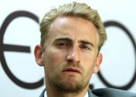 Ciclistul belgian Frank Vandenbroucke, gasit mort in camera hotelului unde se afla in vacanta