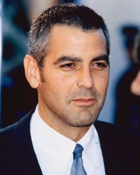 George Clooney implicat intr-un accident rutier