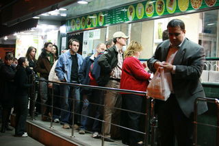 Unul din patru romani e obez. Ne plac ceapa si carnea grasa