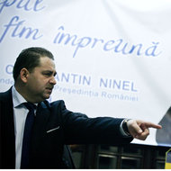 Averile candidatilor: Geoana n-are casa, Antonescu s-a imbogatit din nunta, Cernea nu are nimic