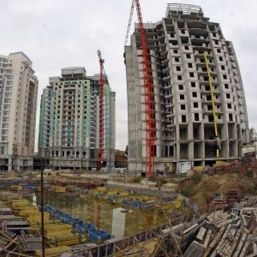 Falimentul darama cartierul Planorama