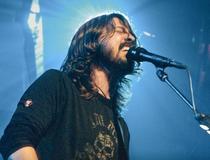 Foo Fighters este prima trupa care va concerta live pe Facebook