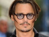 Johnny Depp si Angelina Jolie, in filmul 