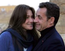 Nicolas Sarkozy i-a cerut Carlei Bruni sa se retraga din viata publica
