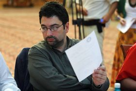 Basescu accepta provocarea lui Geoana la o dezbatere publica fata in fata