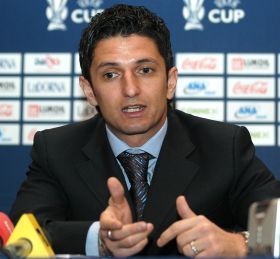 Pentru ca a baut in avion si la aterizare s-a certat cu secunzii echipei si cu jurnalistii, Sapunaru risca excluderea de la nationala