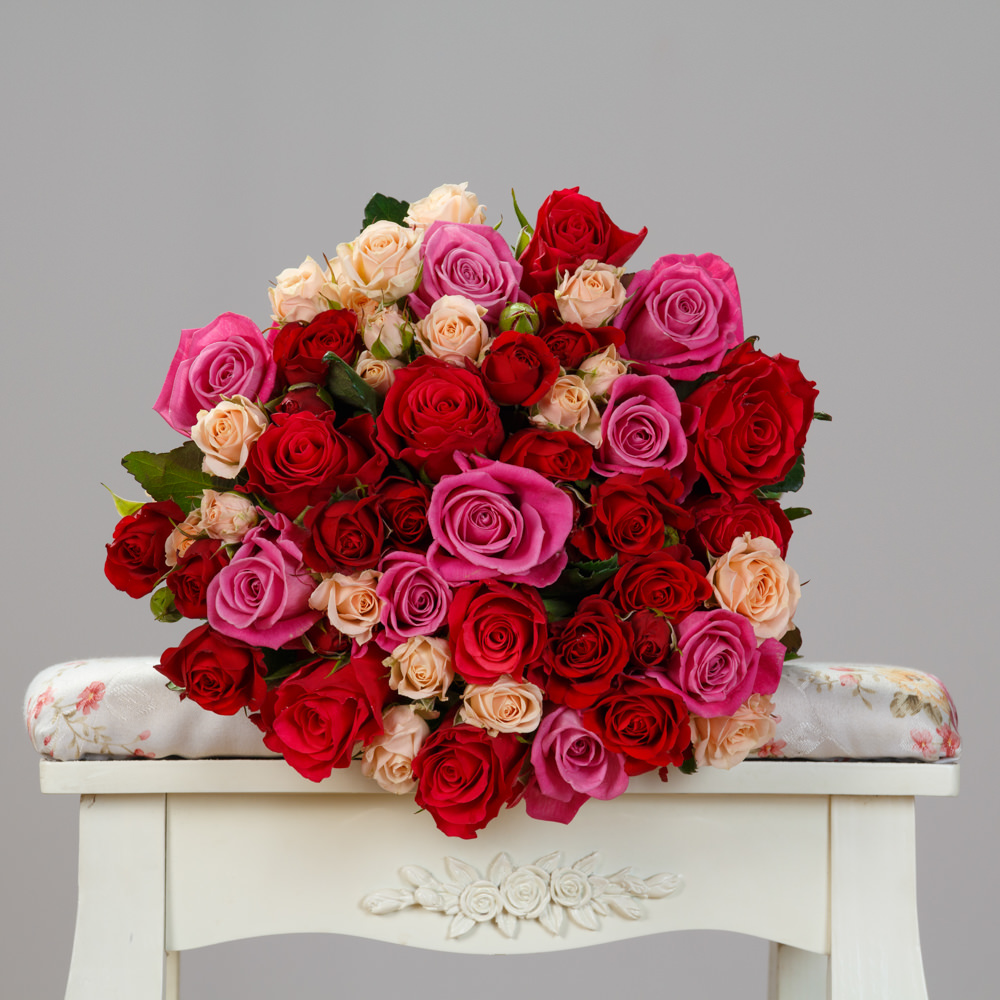 De ce sa comanzi flori de la o florarie online?